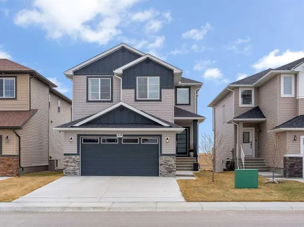 838 W Edgefield St, Strathmore, AB T1P 0E9