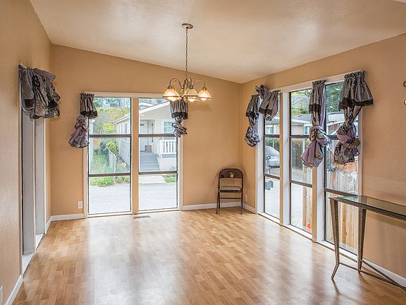 2nd image of 31 Shelter Ln