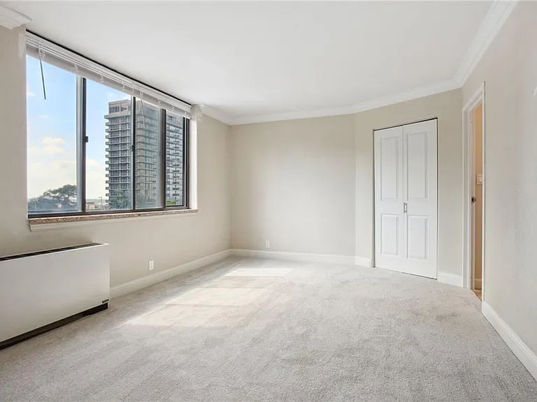 700 E 8th St #5B — Photo 9