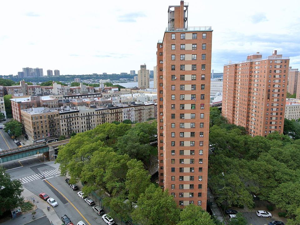 1st image of 90 La Salle St APT 16B