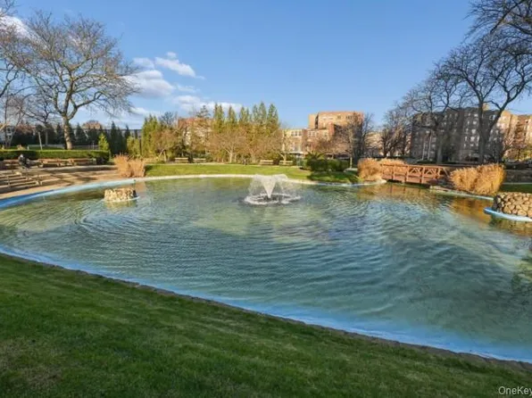 1 BAY CLUB Drive #6V, Bayside, NY 11360