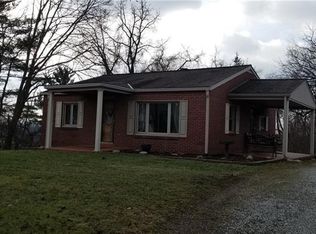 216 Old Clairton Rd, Clairton, PA 15025