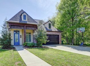 107 Clearwater Dr, Broussard, LA 70518
