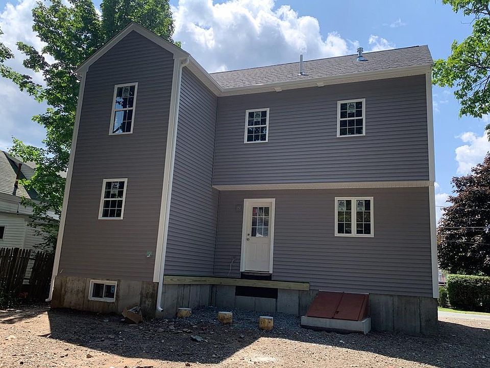 2nd image of 27 Moulton St