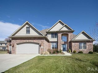 702 S Sara Ct, Dunlap, IL 61525