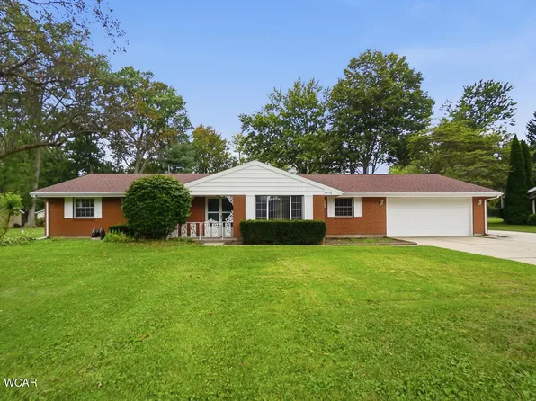 3456 Redbud Ln, Lima, OH 45806