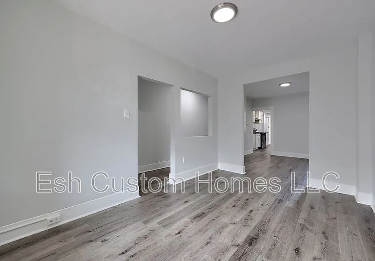 611 S Prince St — Photo 14
