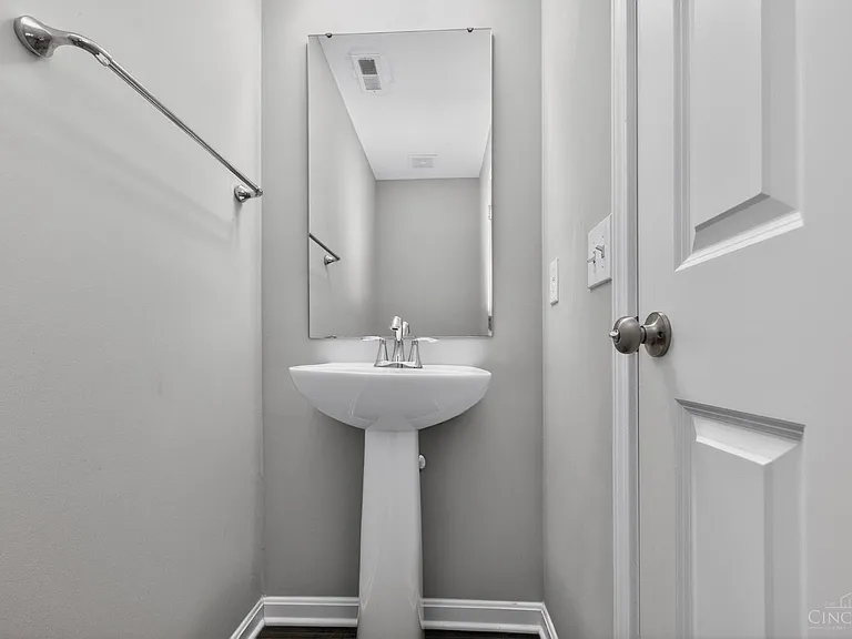 5559 Eagle Ct — Photo 23