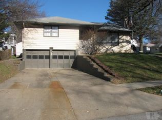 1211 E Valley St, Red Oak, IA 51566