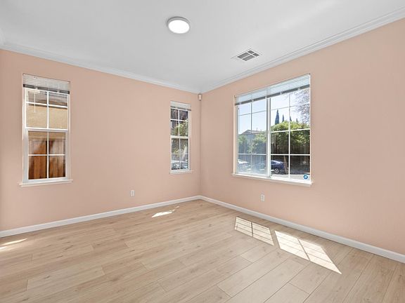 5th image of 5749 Oakmont Dr