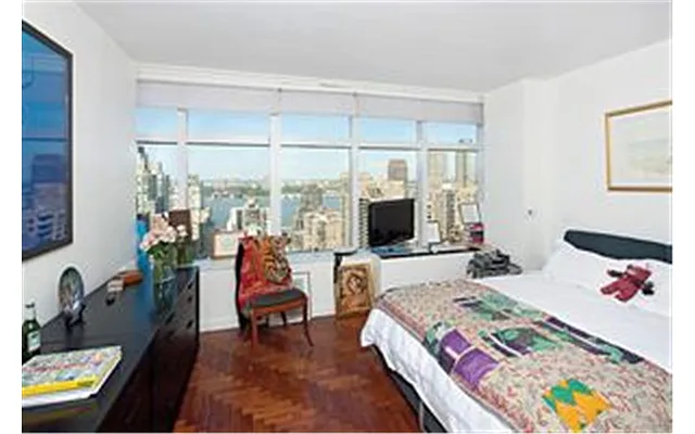 Sold by Douglas Elliman | media 17