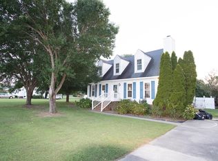 734 NW Backwoods Rd, Moyock, NC 27958