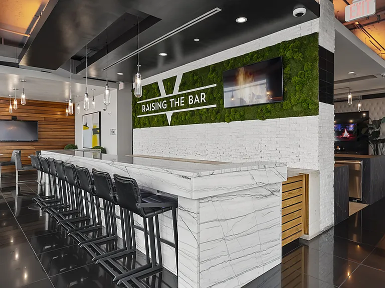 The VUE Charlotte On 5th — Photo 19