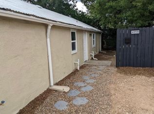 405 E North St #B, Victoria, TX 77901