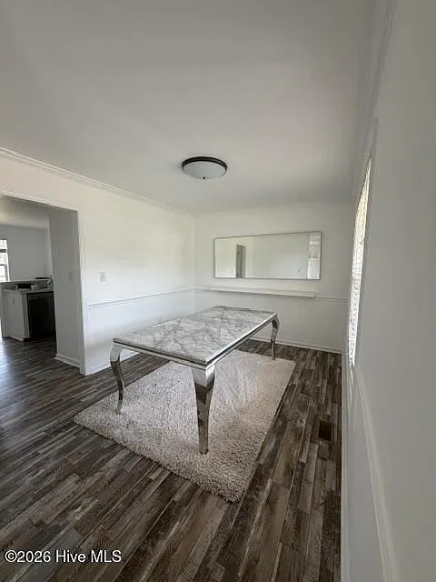 3 bed, 2.5 bath, $2,700 — Photo 4