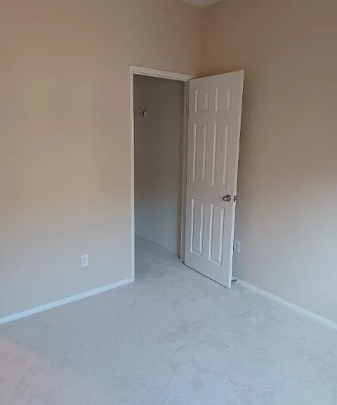 1497 Amsterdam Ct — Photo 11