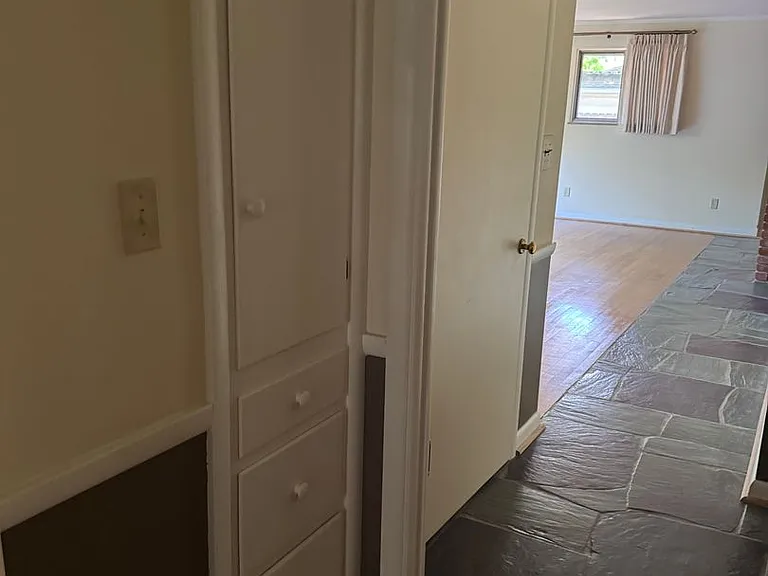 3134 Herrick Rd — Photo 20