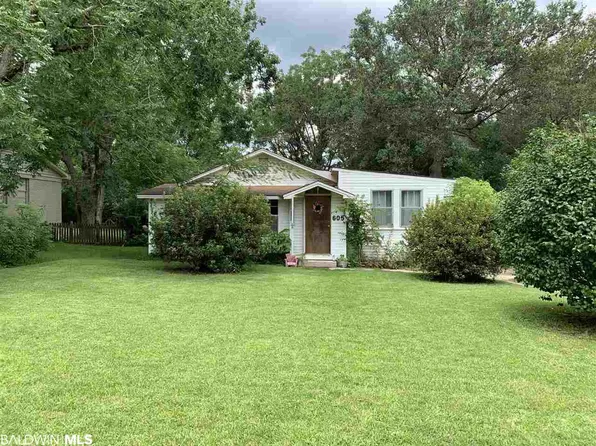 605 Bellangee St, Fairhope, AL 36532