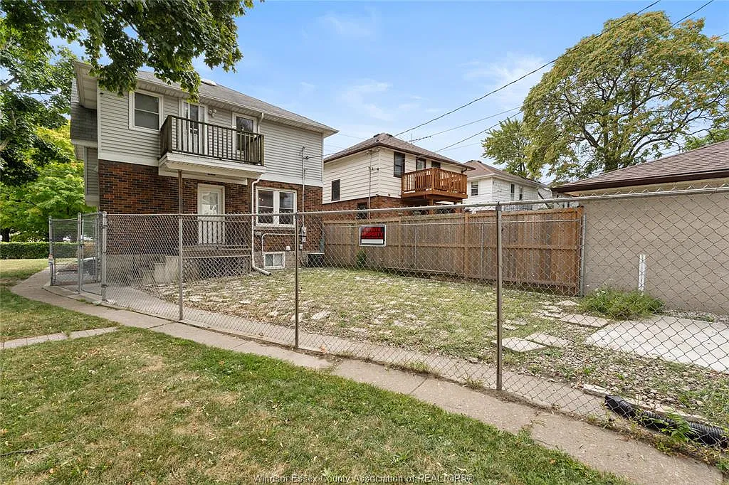 3 bed, $2,600 — Photo 4