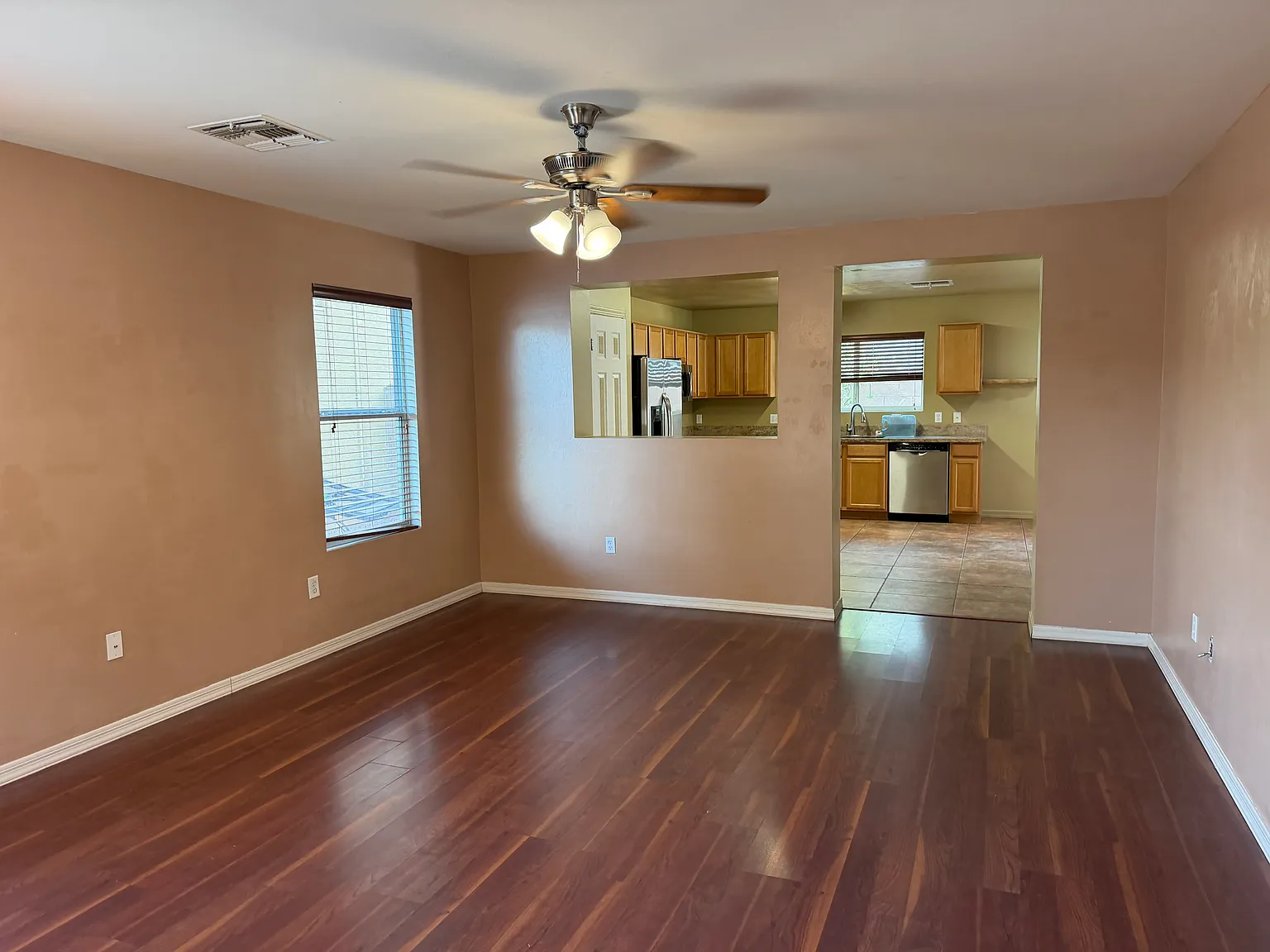 3 bed, 1552 sqft, $1,750 — Photo 4