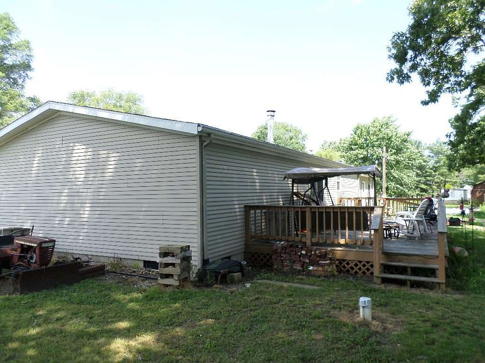 2nd image of 3483 Strawberry Ln