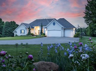 9025 Airport Rd, Waconia, MN 55387