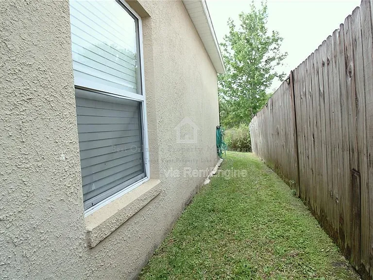 464 Briar Bay Cir — Photo 21