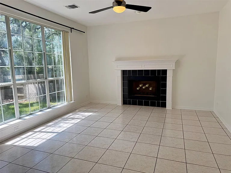 11112 Marden Ln — Photo 7