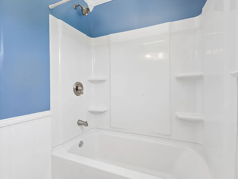 29 Adriatic Ave — Photo 31