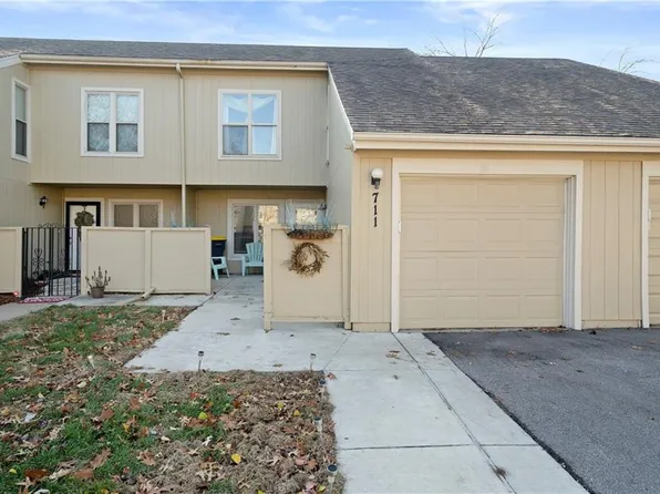 711 E 122nd St, Kansas City, MO 64146