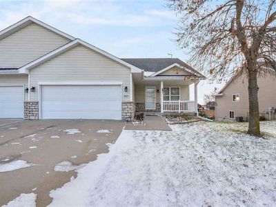 310 Windflower Ln, Solon, IA, 52333