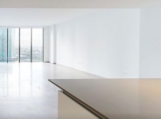 68 SE 6th St #2110, Miami, FL 33130