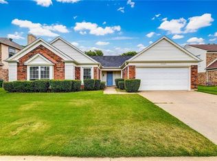 5303 Signal Peak Dr, Arlington, TX 76017
