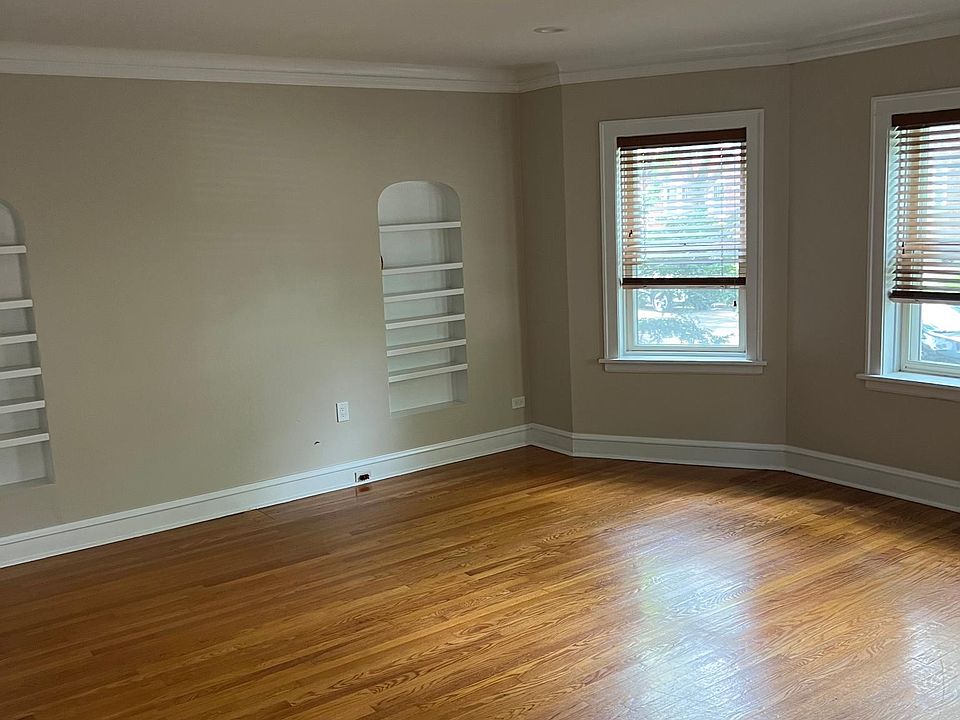 1st image of 6649 N Maplewood Ave #1