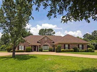 101 Azalea Way, Marshall, TX 75672