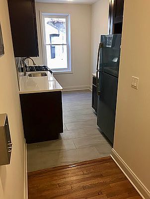 3rd image of 3178 34th St APT 3E