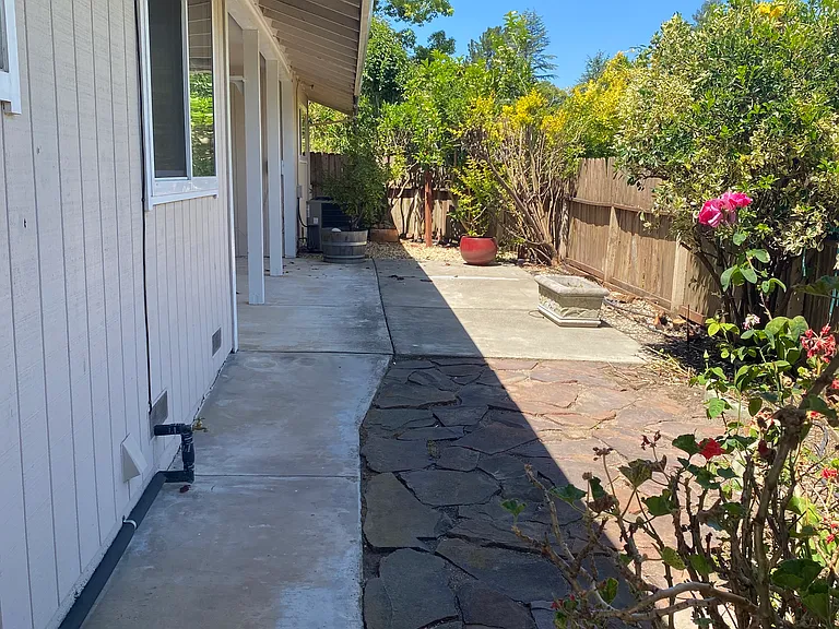 81 Vineyard Cir — Photo 23