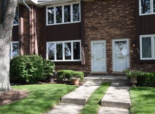 123 W Seminary Ave, Wheaton, IL 60187