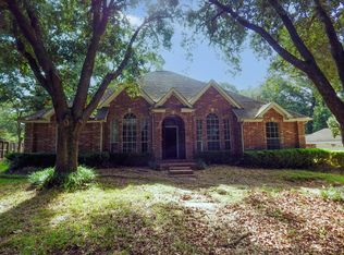 12 Robin Trl, Conroe, TX 77304