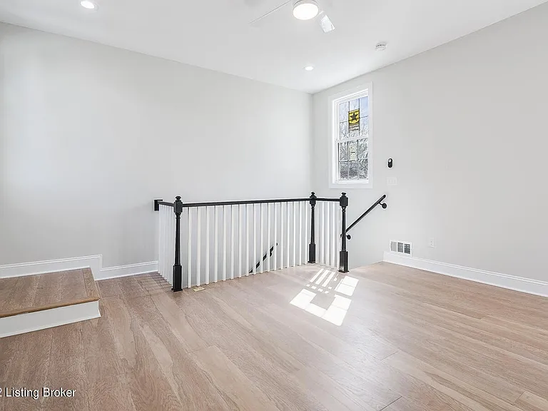 1518 Christy Ave — Photo 29