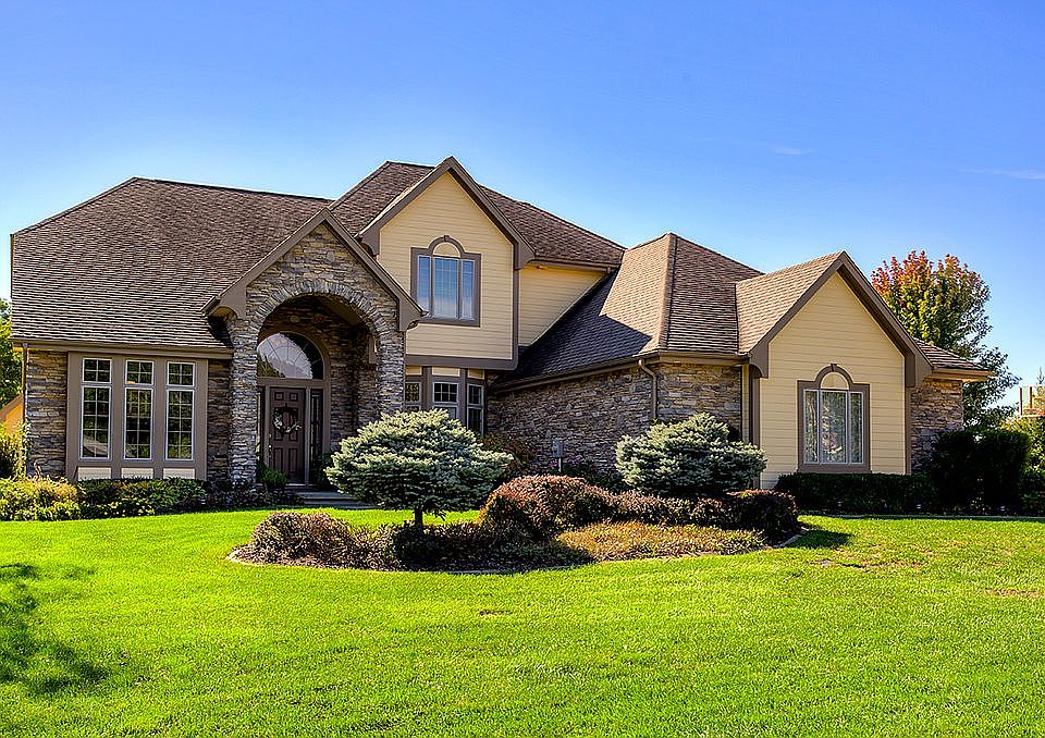 1st image of 7210 Eagle Crest Dr