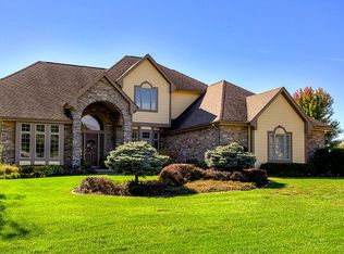 7210 Eagle Crest Dr, Johnston, IA 50131