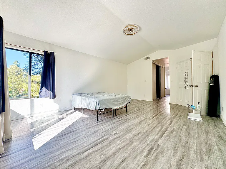 6250 Fleetwood Ln — Photo 12