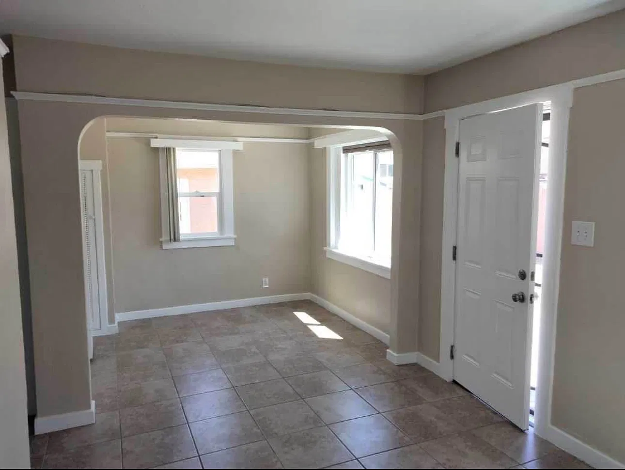 1 bed, 650 sqft, $2,200 — Photo 3