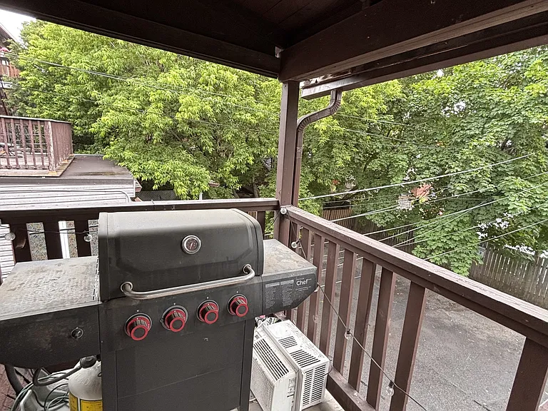 490 Gilmour St #2 — Photo 3