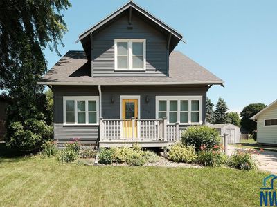 254 7th St NE, Sioux Center, IA, 51250