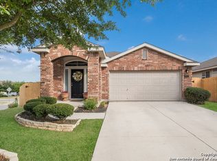 8063 Chisos Oak Dr, San Antonio, TX 78223