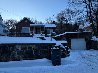 1808 Manchester Rd, Akron, OH 44314