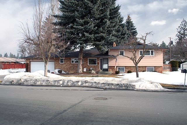 1st image of 8812 N Weipert Dr