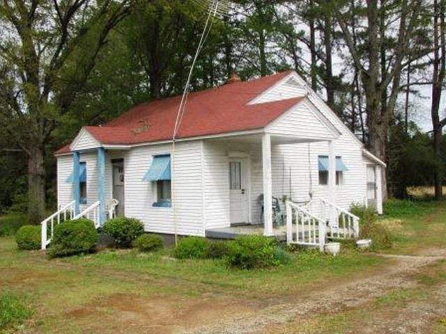 2nd image of 387 Bailey Dr